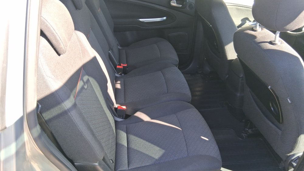 Ford Galaxy 2010