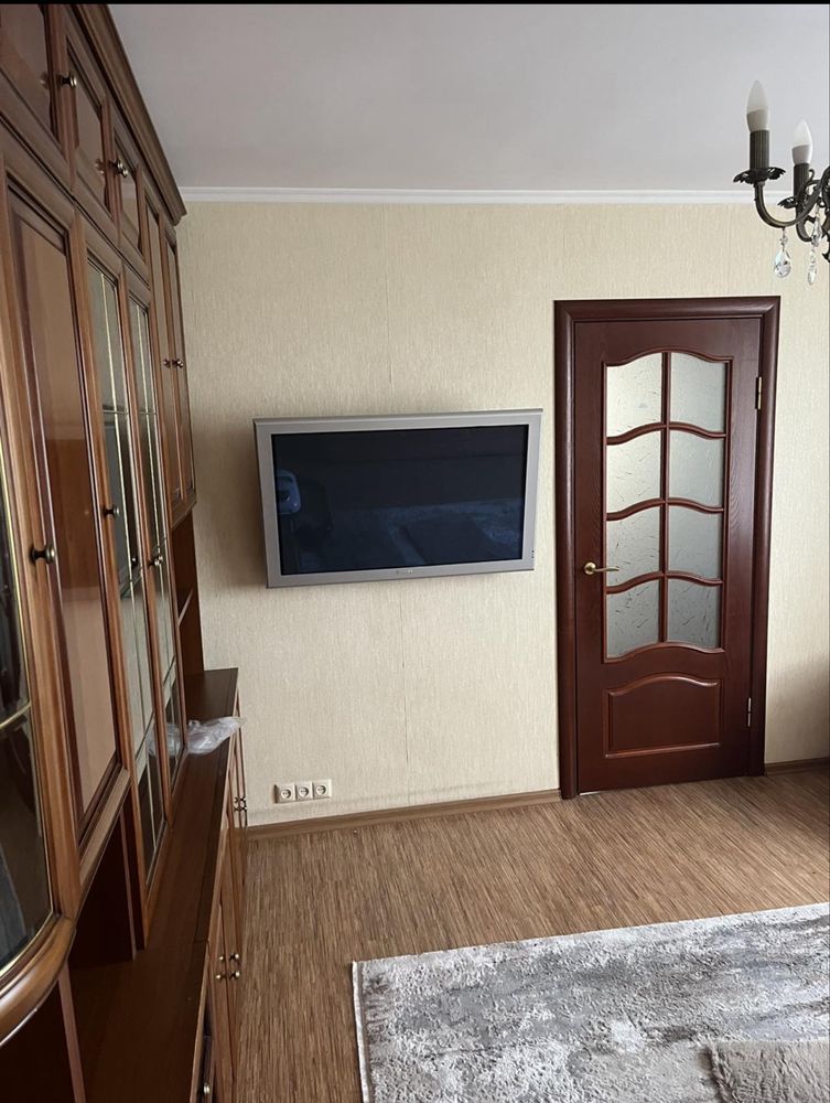 Оренда 4 км квартири в центрі міста