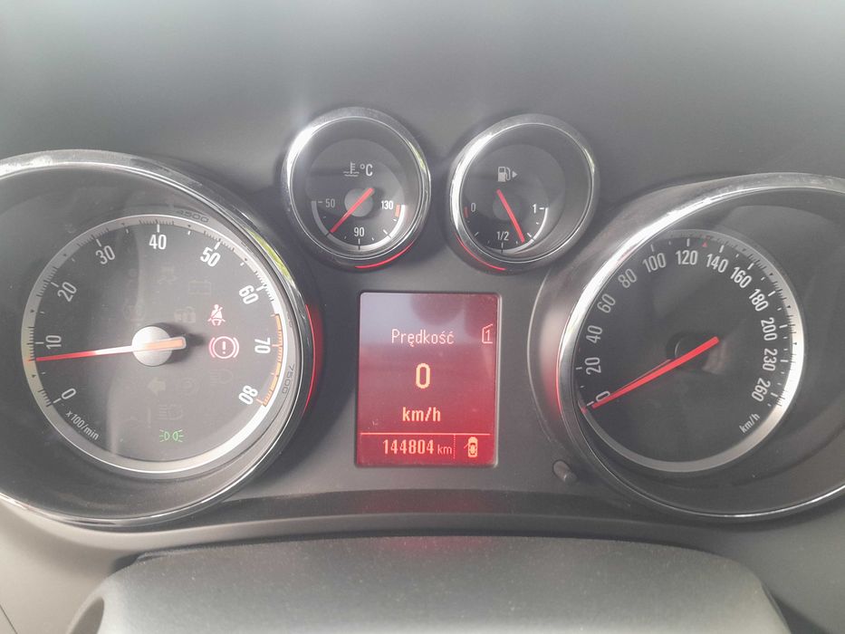 Opel Zafira 1.4 turbo mały przebieg
