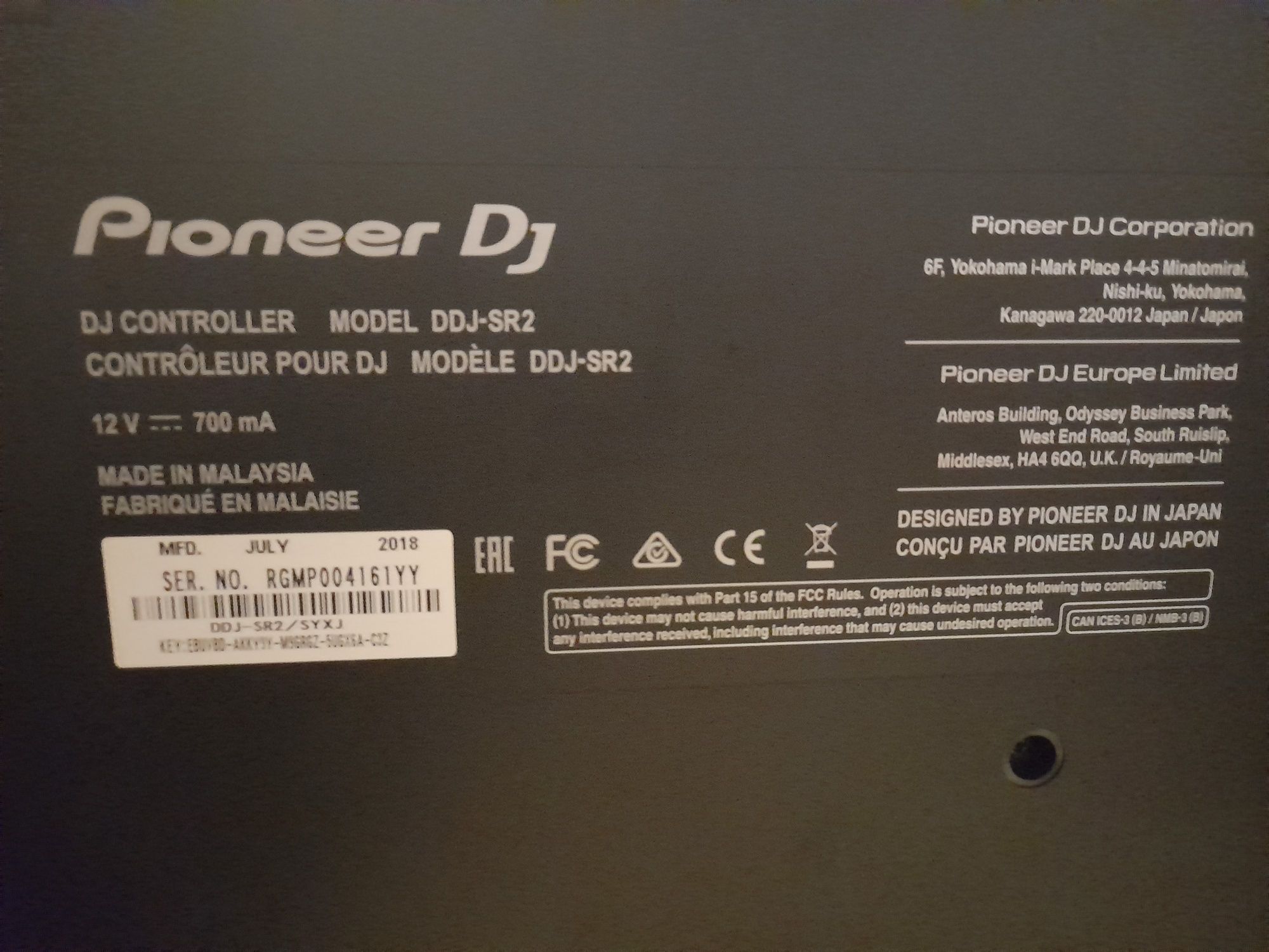 Mesa de DJ pioneer DDJ-SR2