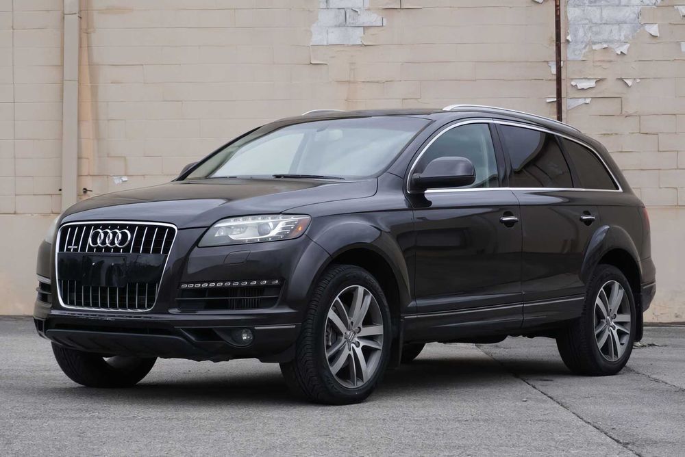 Audi Q7      2015