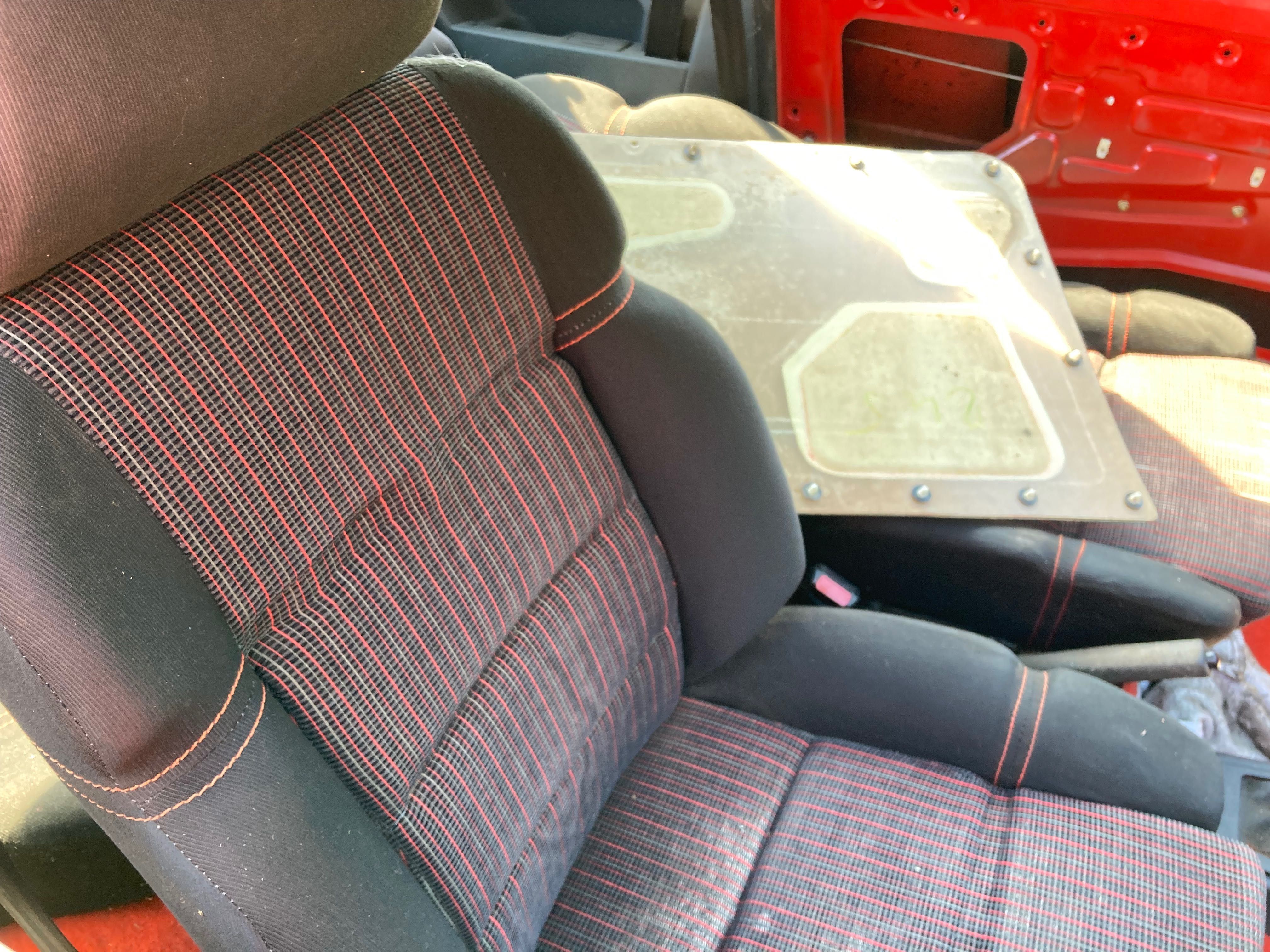 Hotchatch 205gti export Hot Hatch