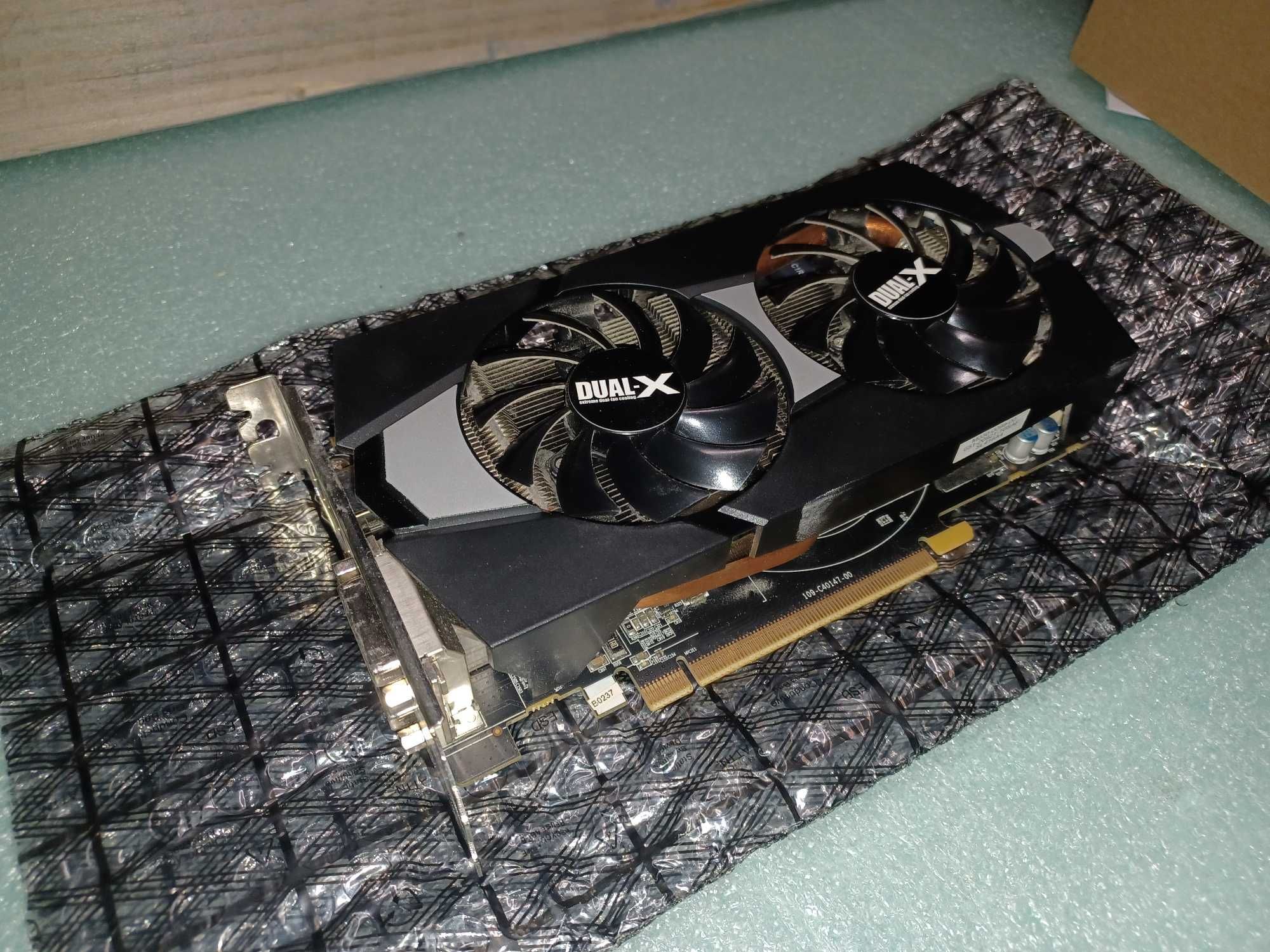 AMD Radeon Sapphire R9 270 2GB