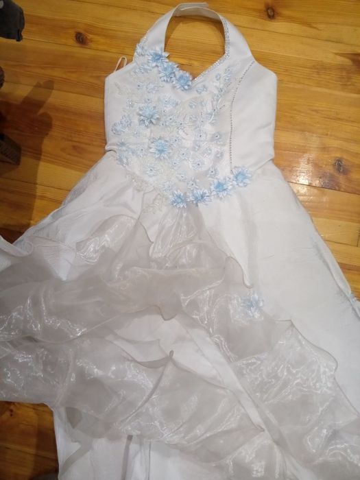 Нарядное  платье