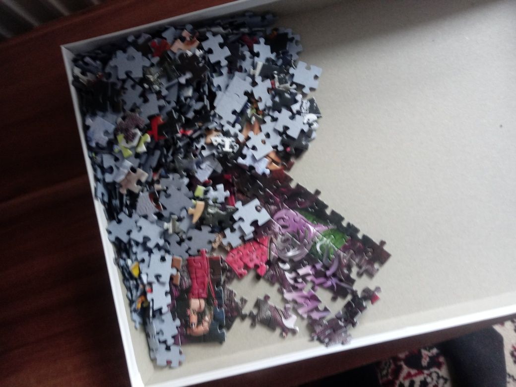 Puzzle trefl. Nowe.