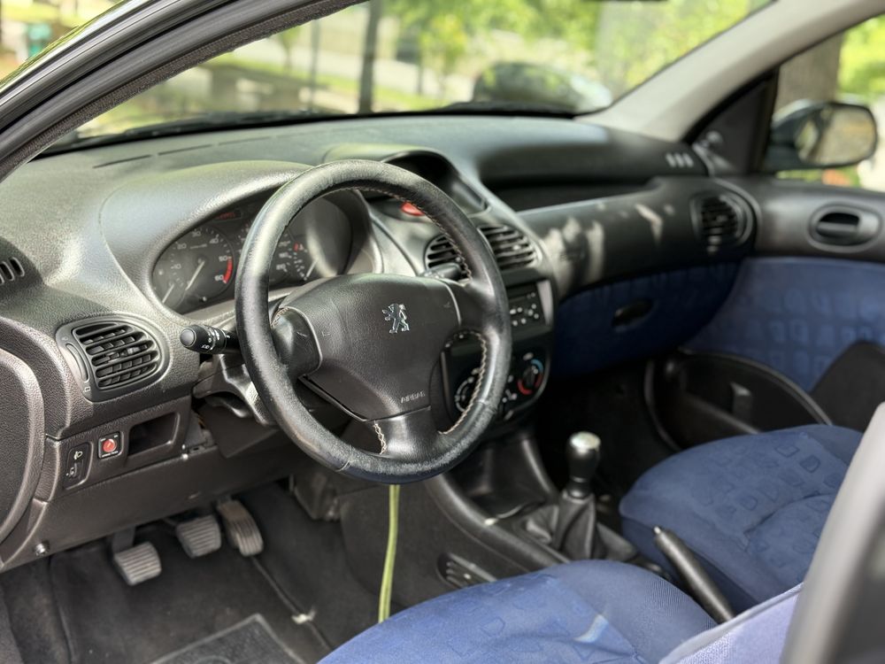 Peugeot 206 1.4 HDi - 2004 | Nacional | Muito Bom Estado