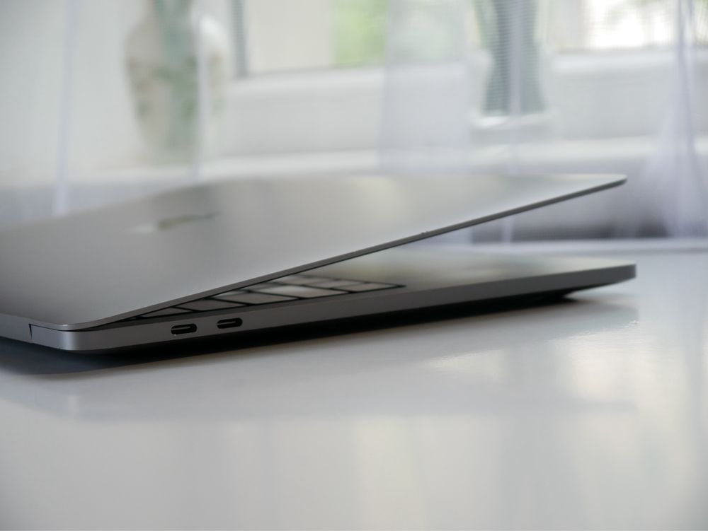 MacBook Pro 2020 | i5/16/1tb | АКБ 93%