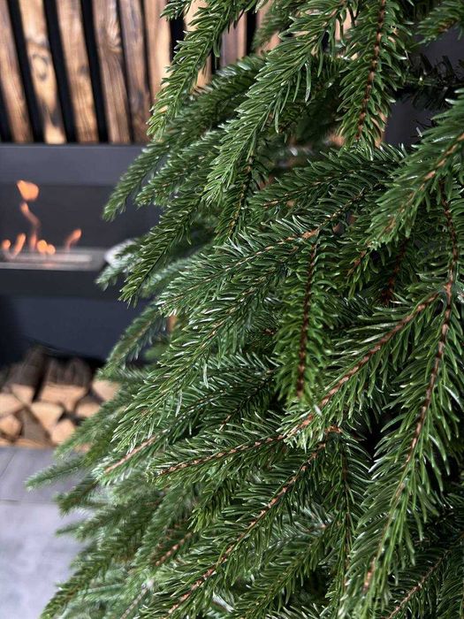 Ялинка штучна смерека