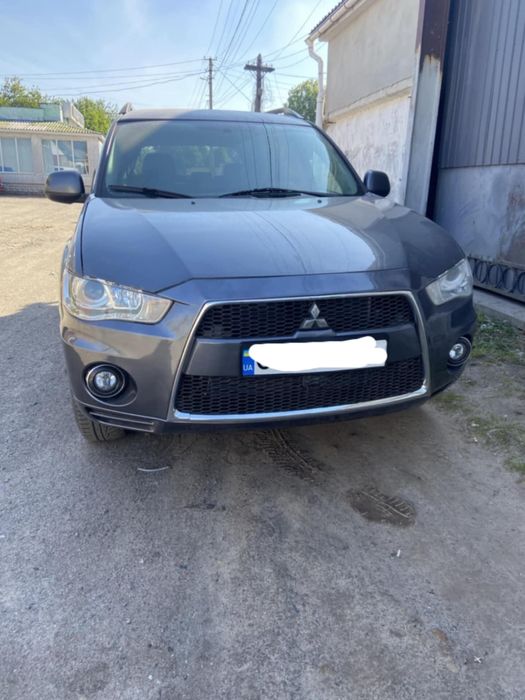Outlander 7 місць