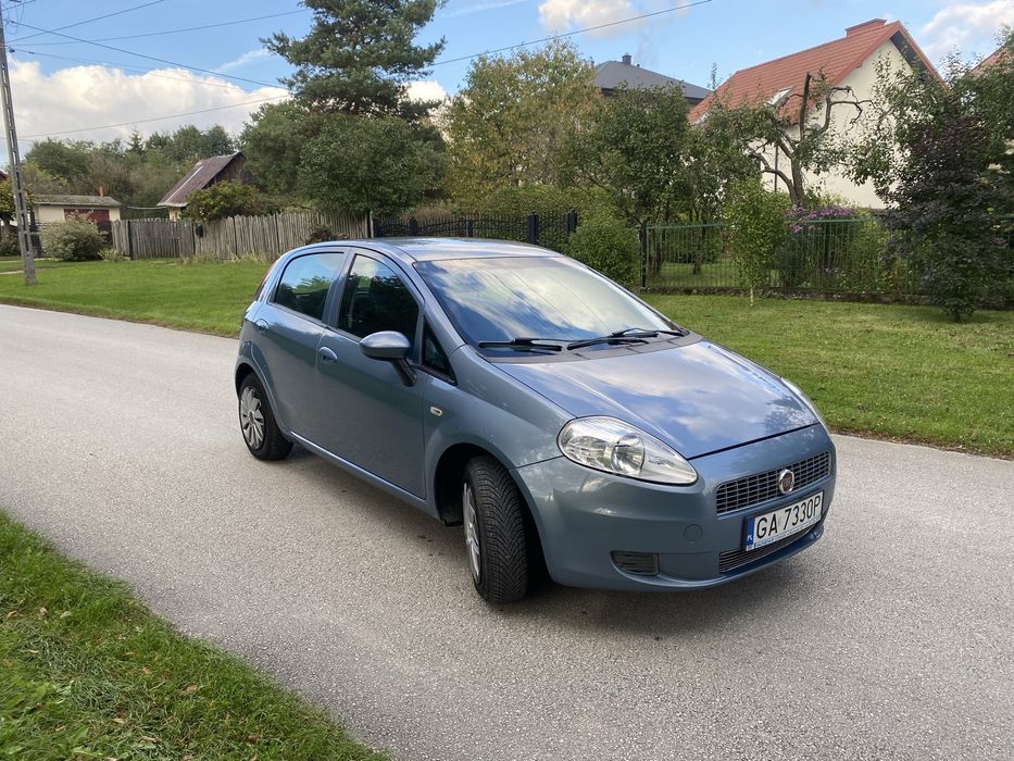 Fiat Punto 1.4 77 KM • 146 tys. km • Benzyna • 2012 rok