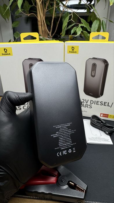 Мощное пусковое устройство Базеус 12000 mAh Jump Starter Baseus павер