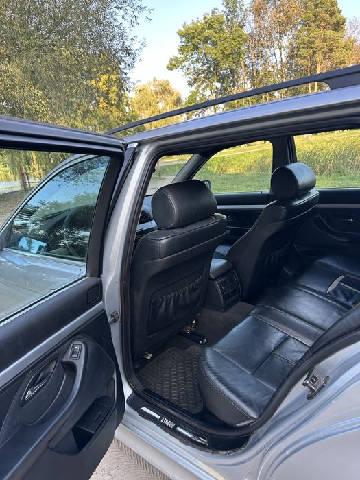 Терміново Продам BMW E39 в хорошому стані,два ключа