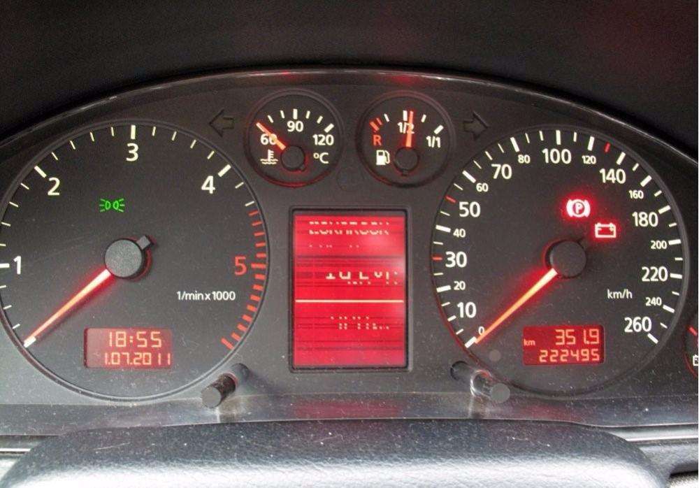 Naprawa Wymiana Wyświetlacza FIS w Audi Vw Seat Skoda Ford VDO JAEGER