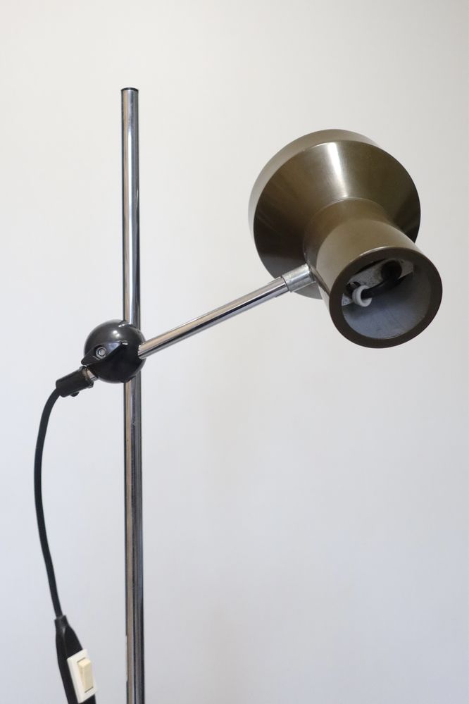 Brązowa szwedzka lampa podłogowa vintage 1960 stojąca