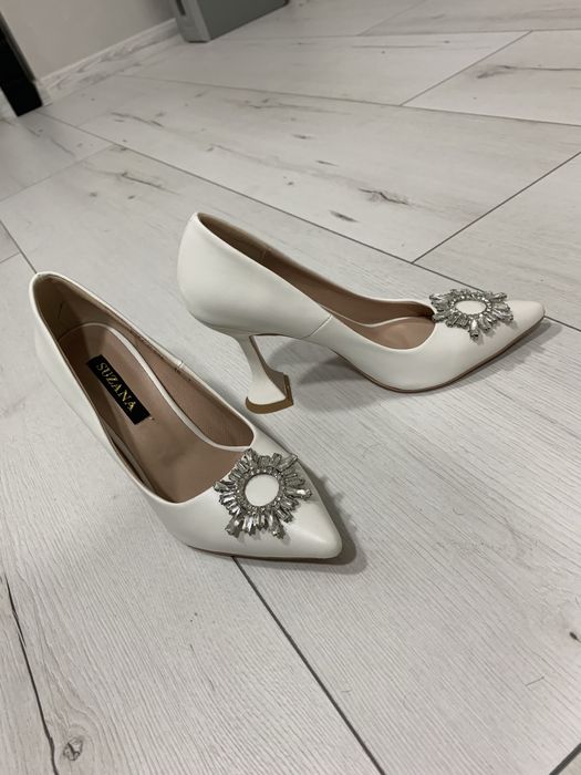 Стильні жіночі туфлі