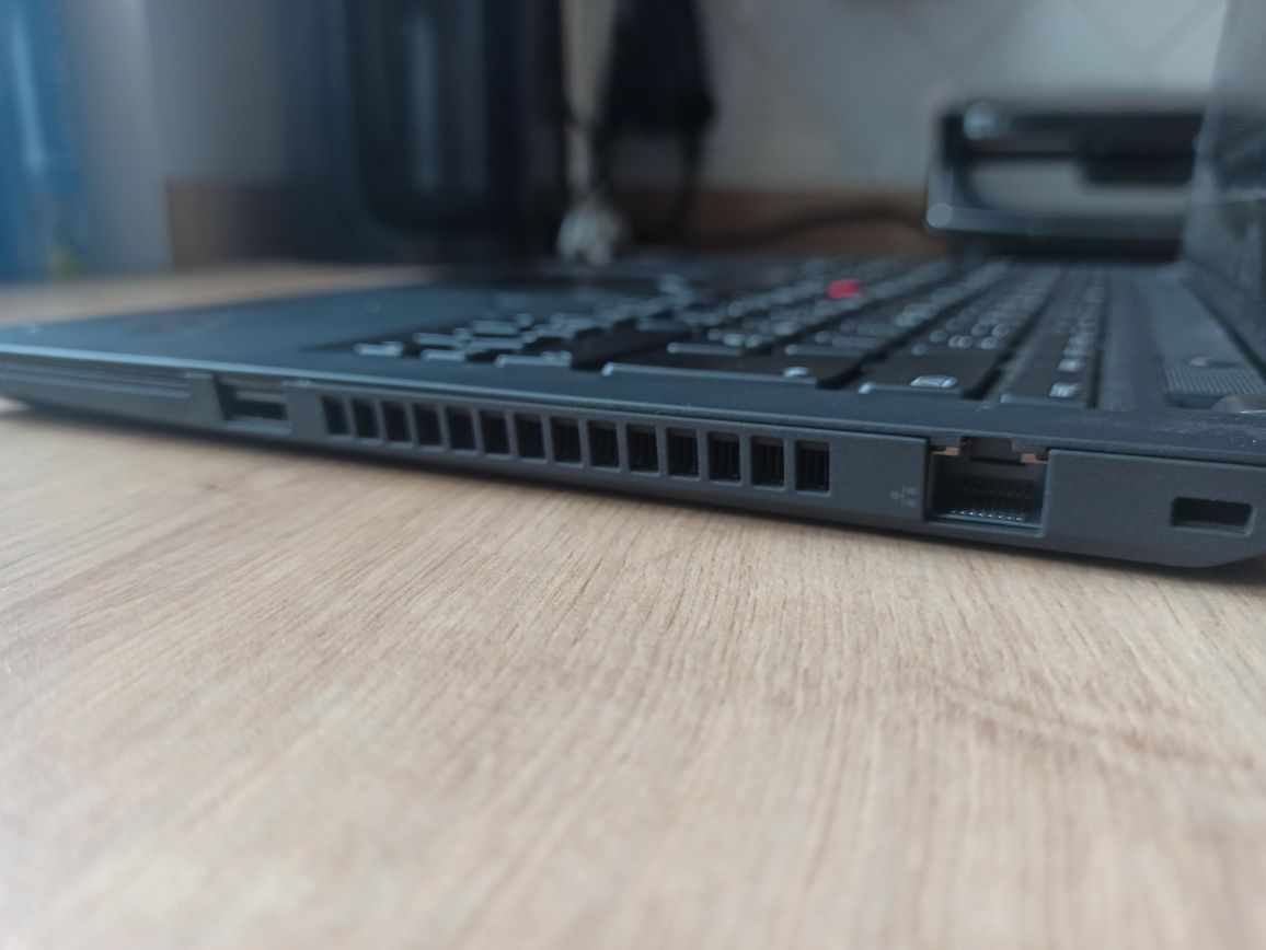 Lwnovo ThinkPad T14 dotykowy ekran