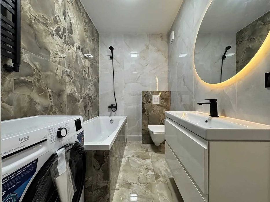 Двокімнатна з балконом поруч поруч університету