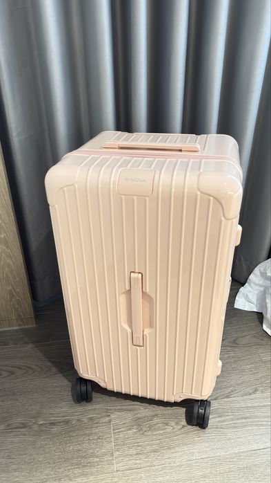 Walizka Rimowa essential trunk gloss ballerina pink jak nowa