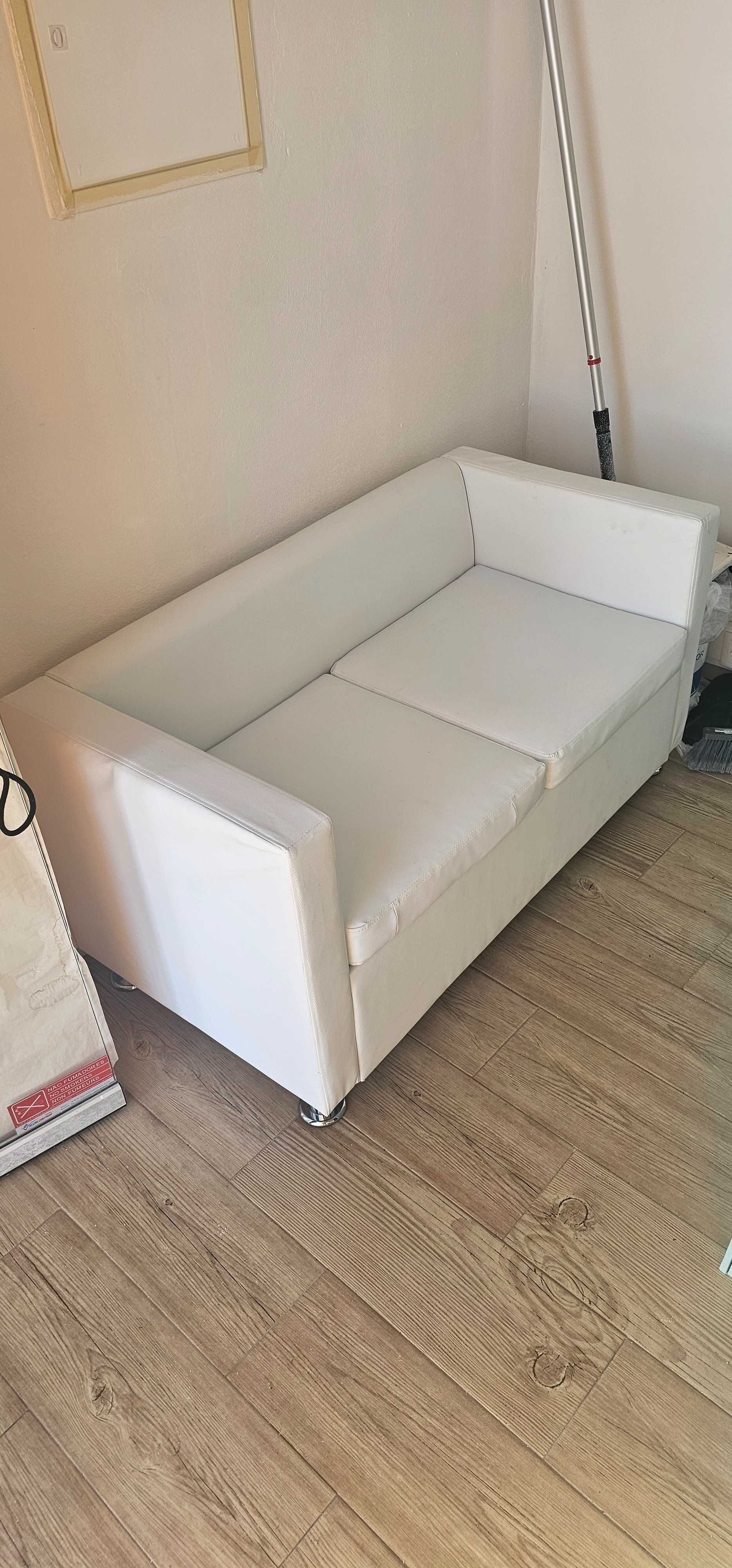 Sofa pequeno como novo