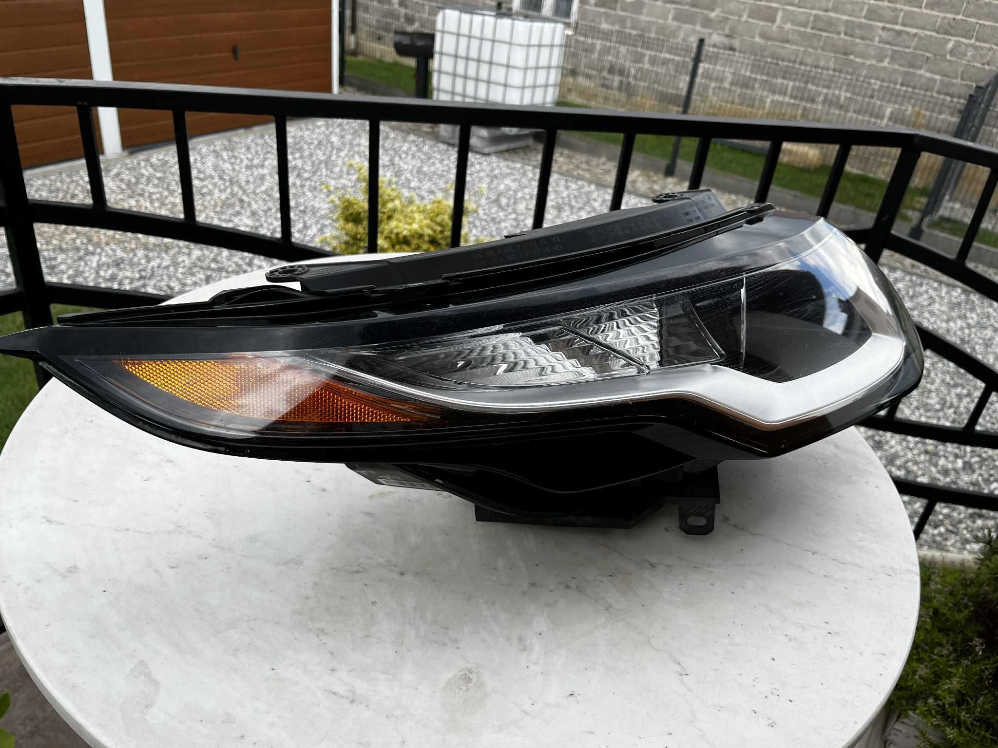 Lampa Prawa Przednie RANGE ROVER USA GJ32-13W029-C D