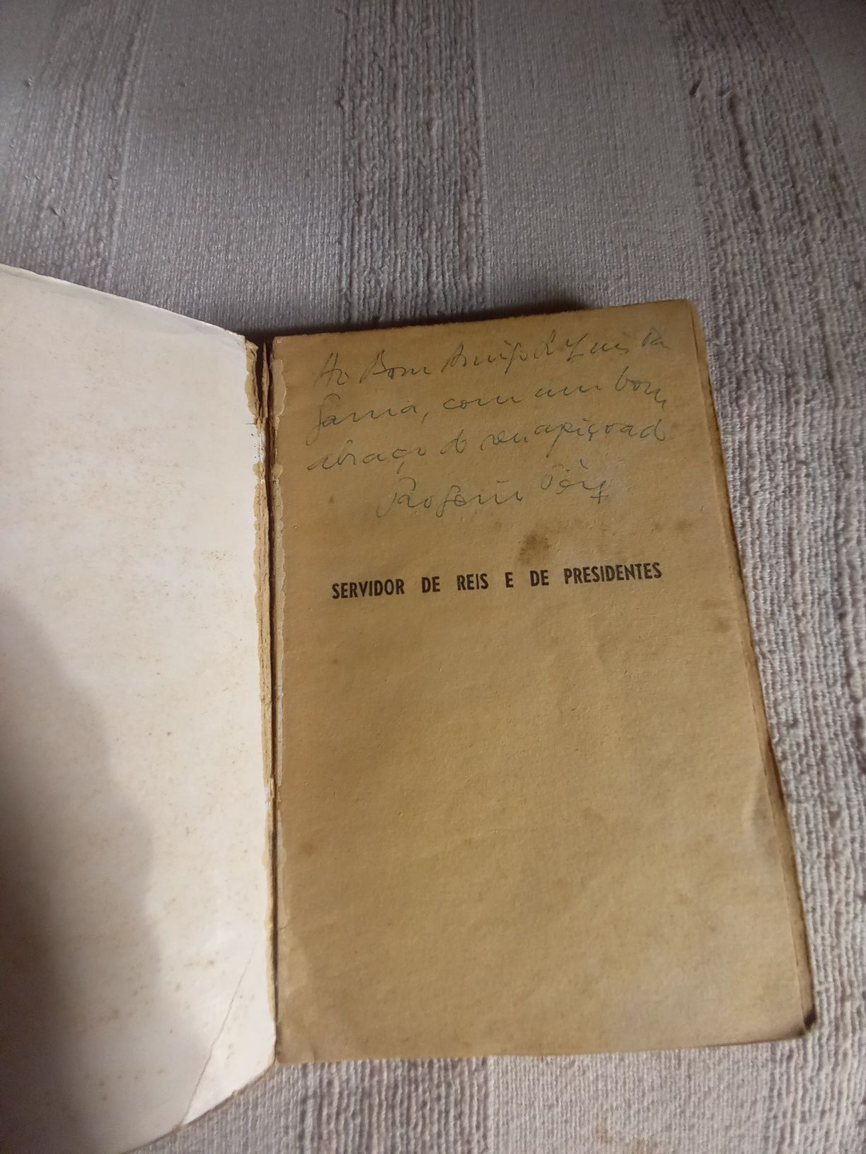 livro antigo memórias Servidor de Reis e de Presidentes Vital Fontes