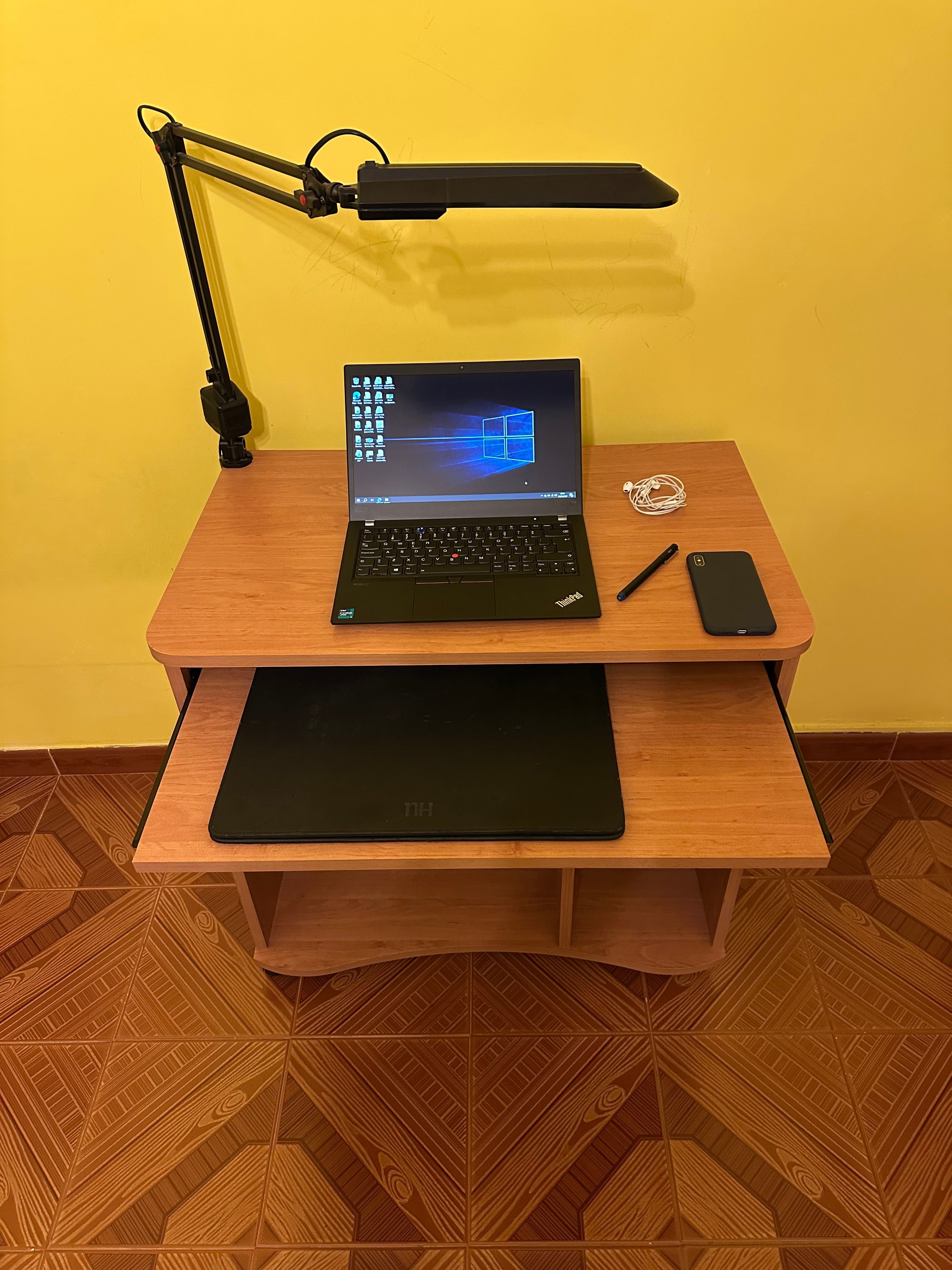 Mesa de estudo, secretaria, mesa de computador