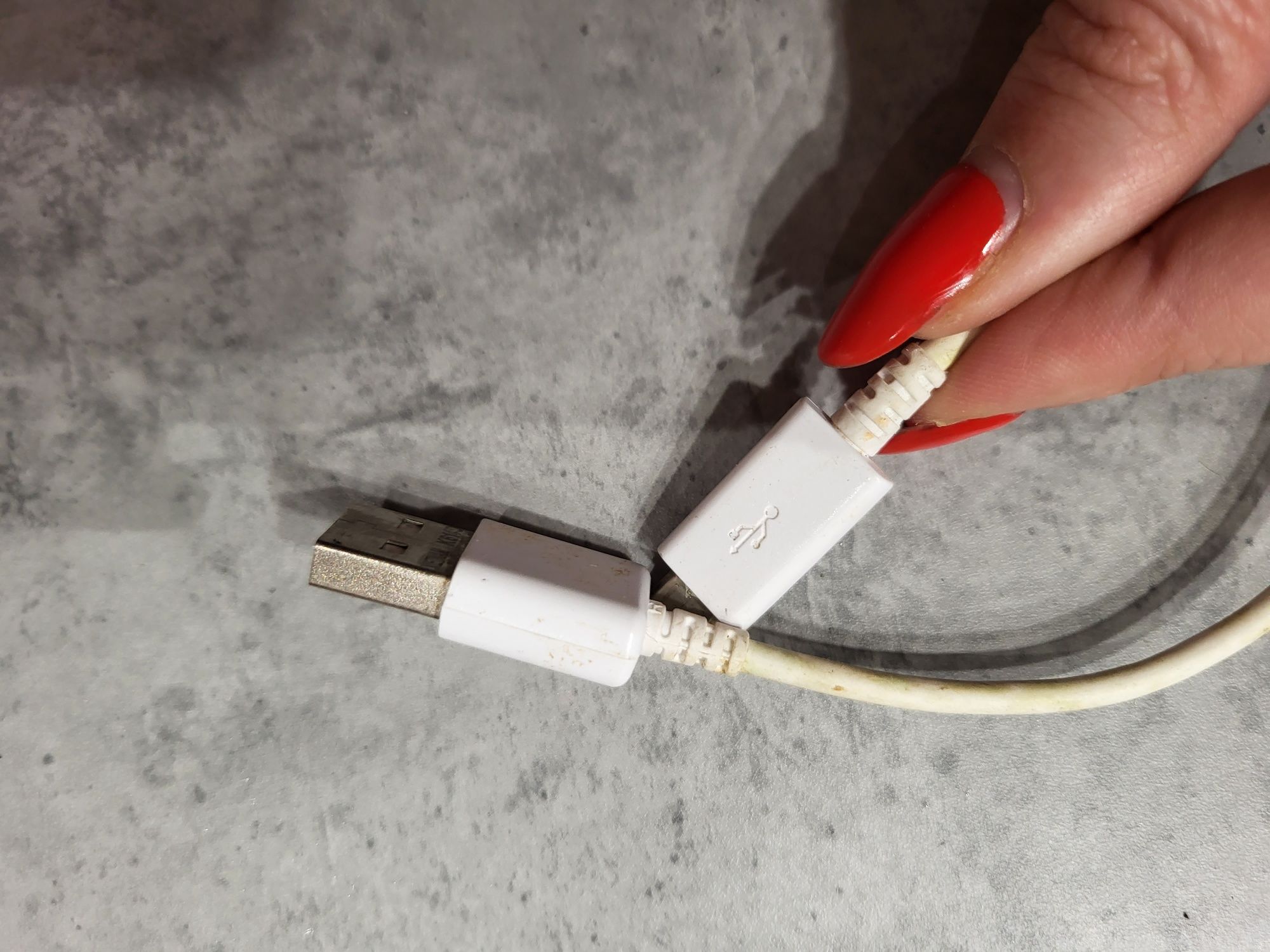 Kabel USB biały stan bdb