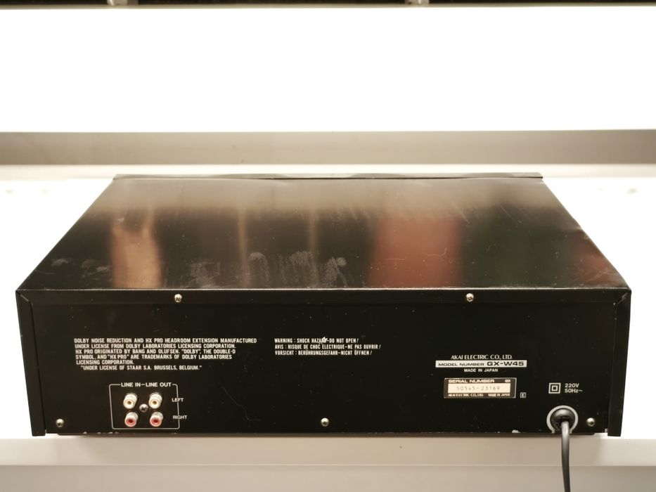 Касетна дека Akai GX-W45 ! Вага 6 кг ! Зроблено в Японії !