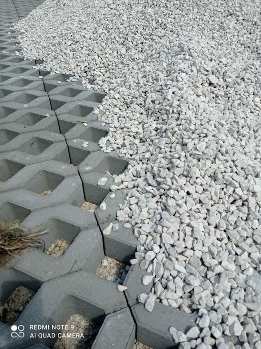 Transport sprzedaż kruszywa kliniec grys żwir piasek wysiewka kora