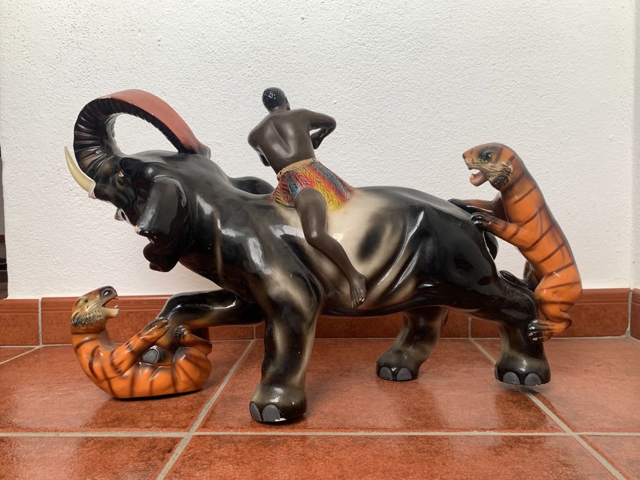 Elefante em faiança