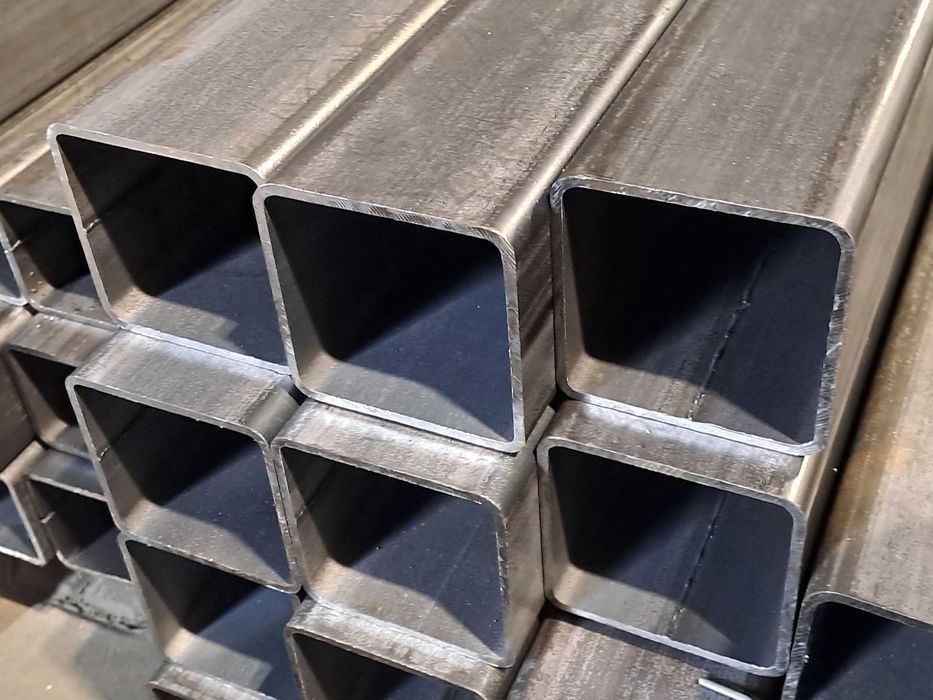 profil stalowy 30x30x3 czarny na garaż szklarnie regał podpory  /BYTOM