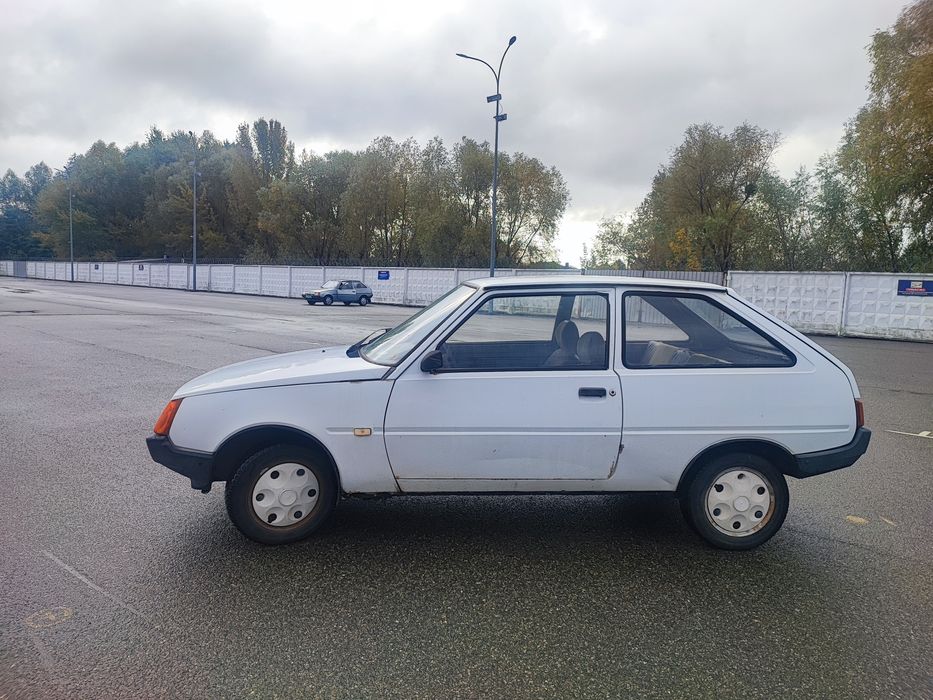 Продам Таврию Нова не крашенный