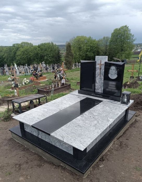 Під Ключ! Виготовлення та встановлення пам‘ятників з граніту.