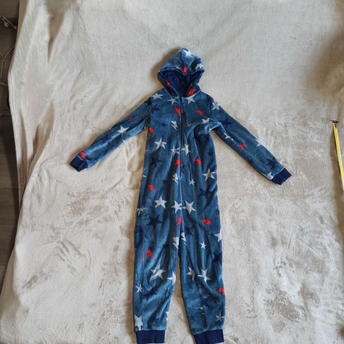 Комбінезон домашній теплий для хлопця M&S, в гарному стані.зріст 152см