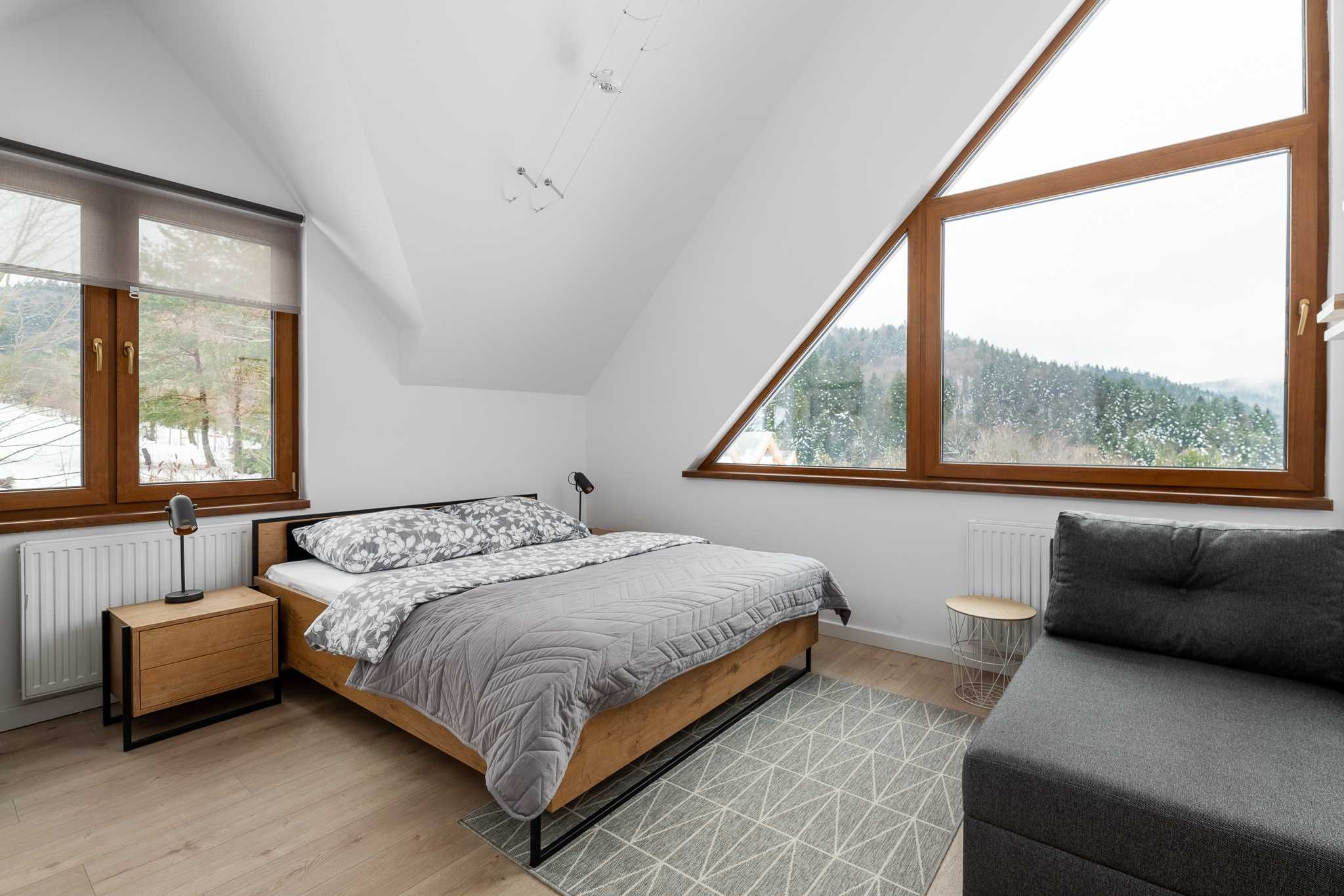Bieszczady. Komfortowy dom dla 13  osób  Balia z jacuzzi i Sauna