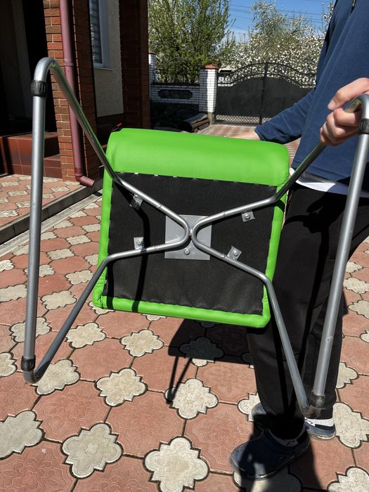 Стілець офісний ( салатовий)