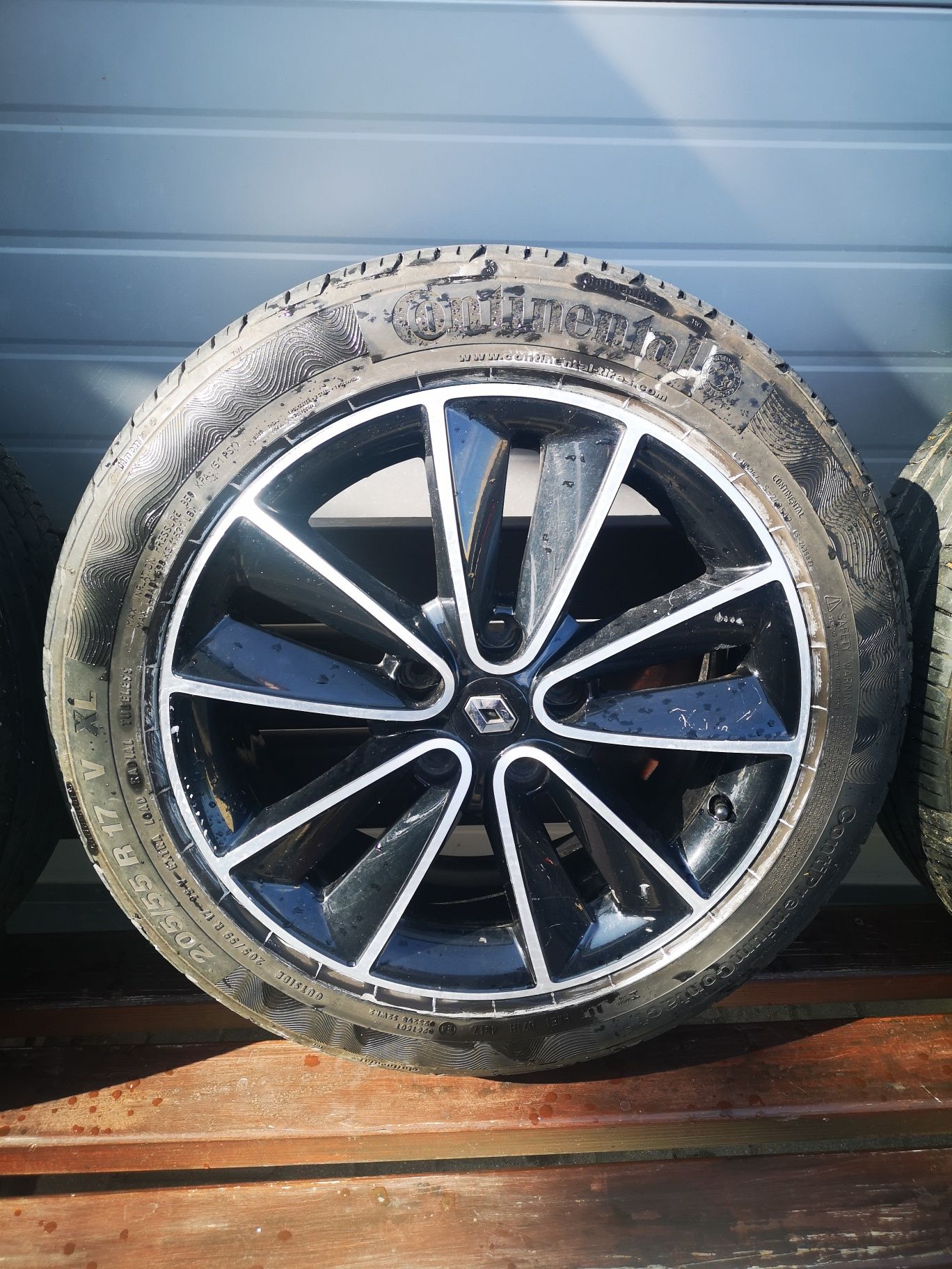Felgi 17 z oponami Renault
