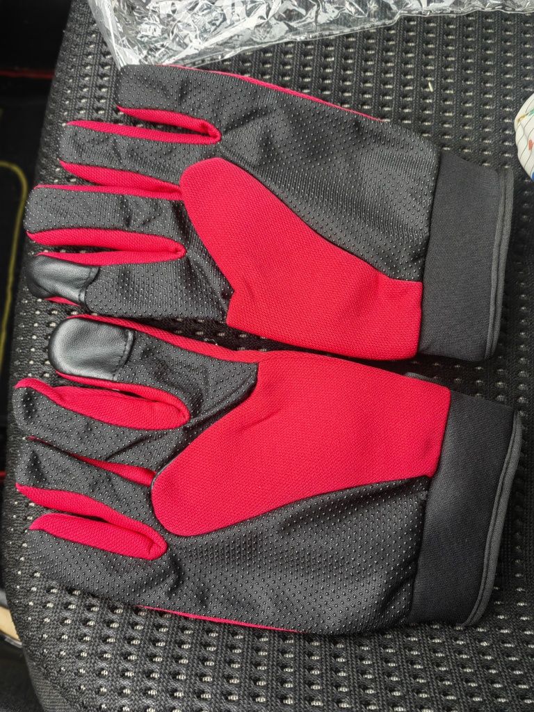 Luvas de mota vermelhas