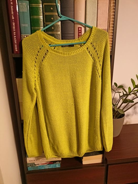 Limonkowy sweter damski