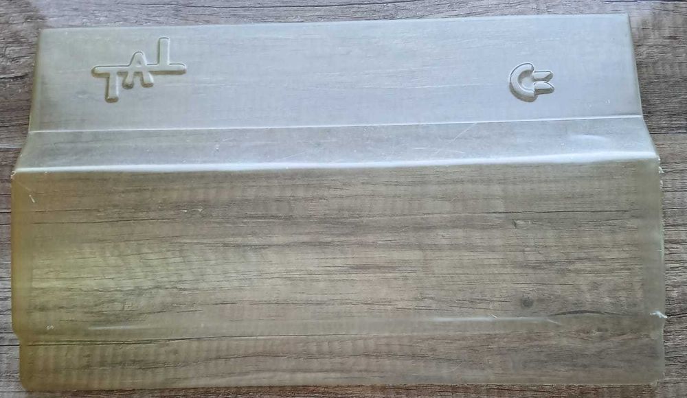 POKRYWA przeciwkurzowa do klawiatury Commodore 64 20\2025