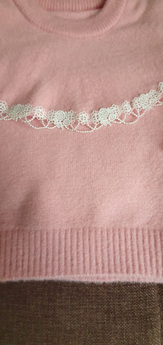 Чудовий светр для дівчинки ніжно рожевого кольору