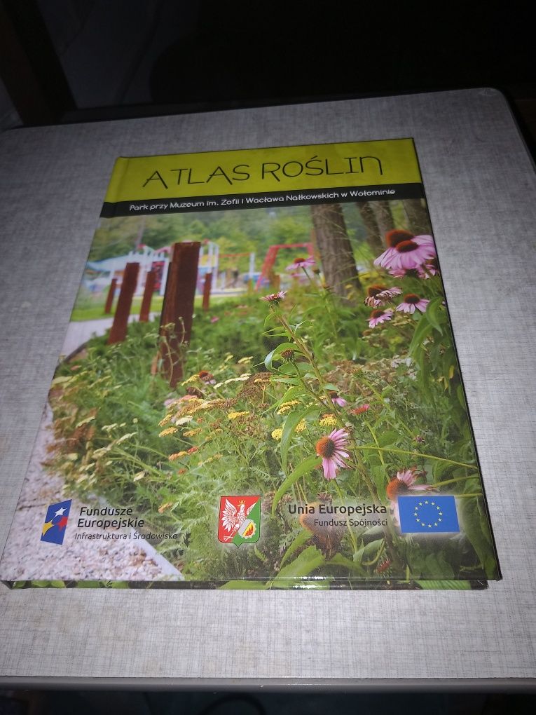Książka Atlas Roślin