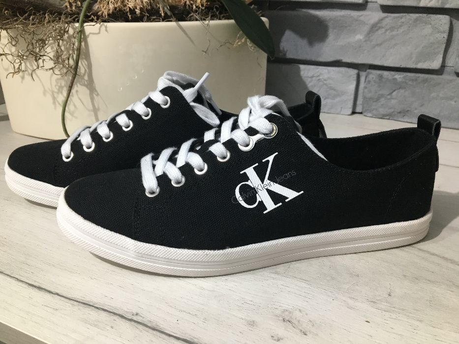 CALVIN KLEIN tenisówki obuwie rozm.41 (26 cm)