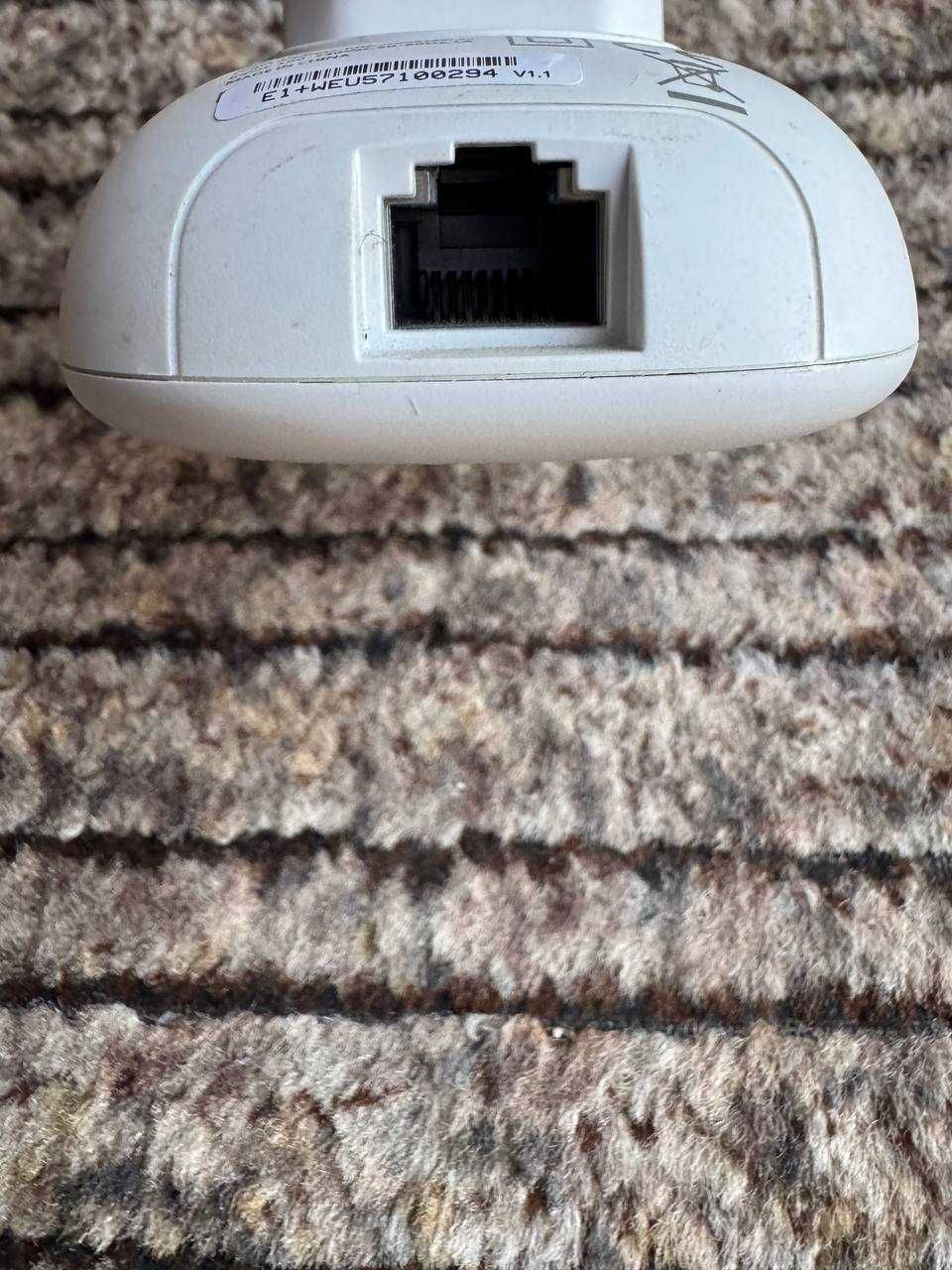 Ретранслятор Netis Wireless N E1+ White