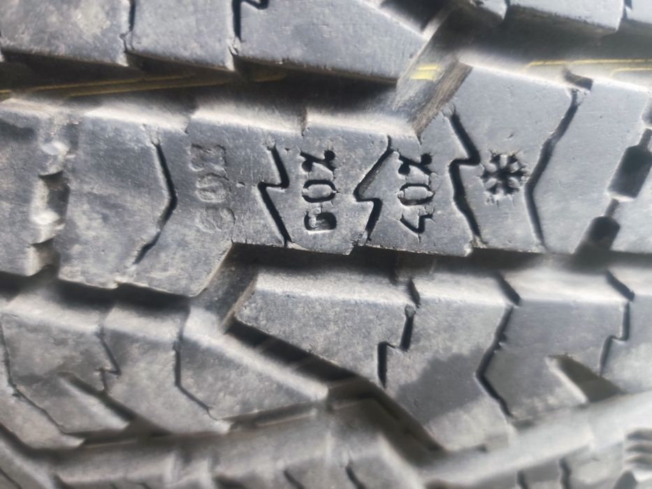 Nokian Rotiva AT 265 / 75 r 16 4szt