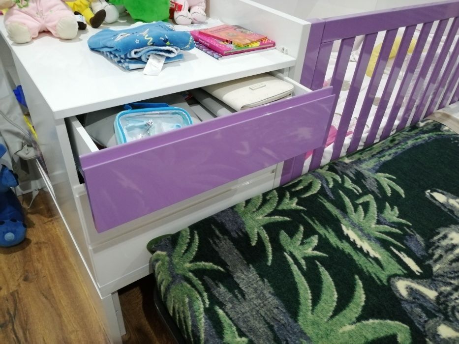 Quarto Bebé / criança com cama convertivel Alondra e cadeira do auto