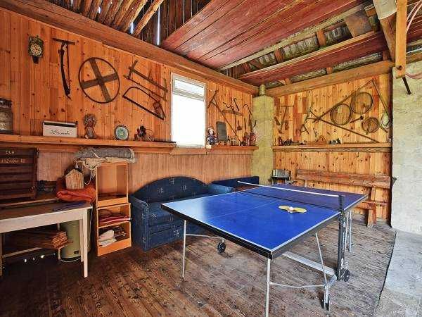 Sylwester,domek lub pokoiki,kuligi z ogniskiem,balia z jacuzzi,las.