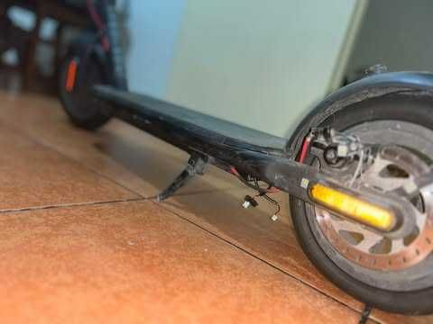 Xiaomi Electric Scooter 4 Black para peças ou aranjo