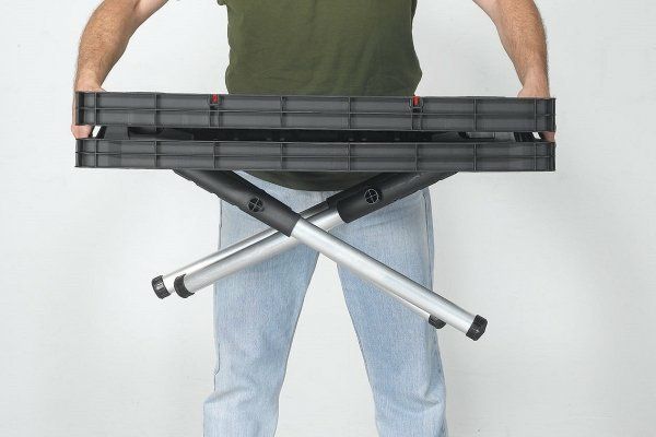 Стіл верстак Keter Pro 237005 професійний + 2 струбцини