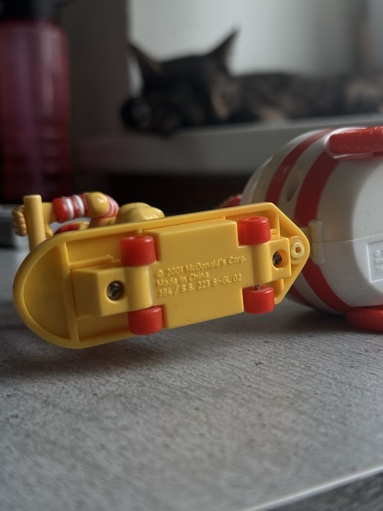 Игрушка Mc Donald’s 2001 мак редкая винтажный мерч